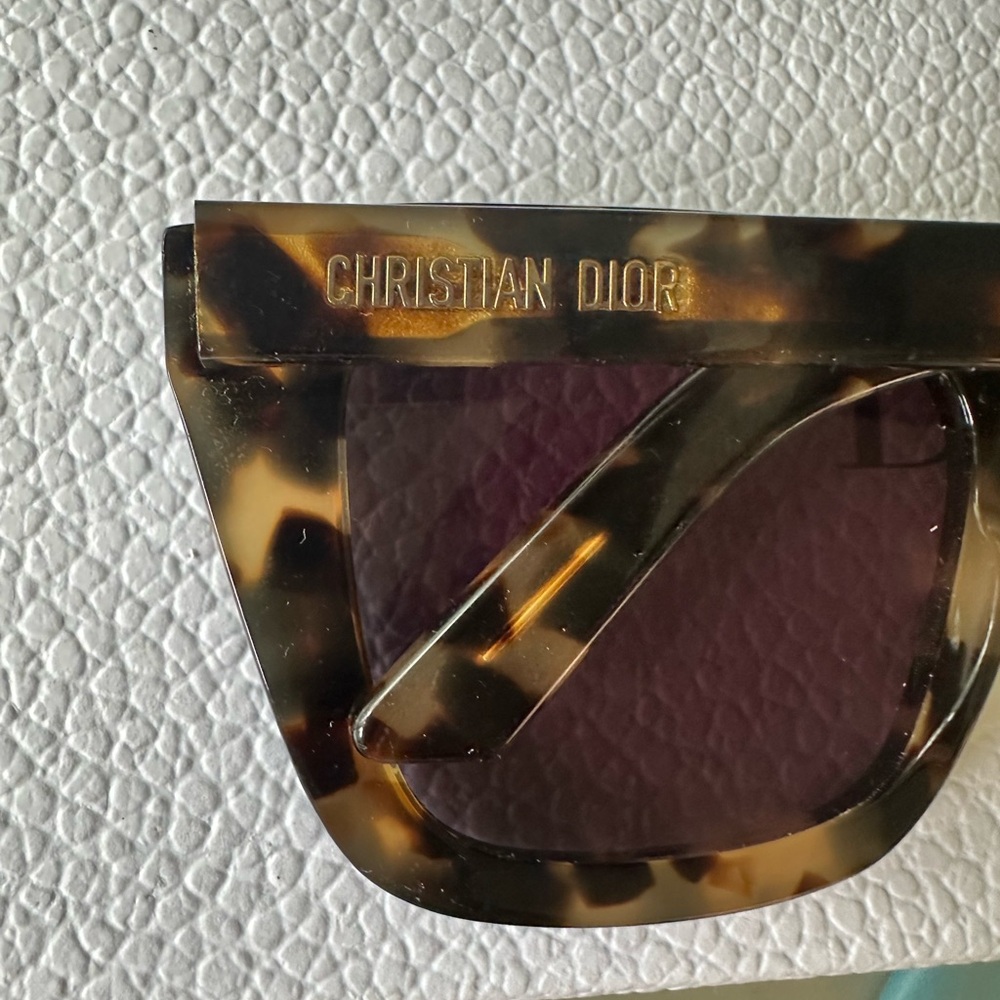 Dior Brown Square Sunglasses Bold Tortoiseshell Design - Picture 6 of 11